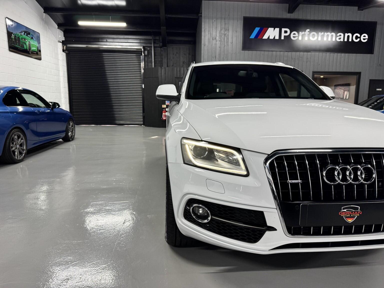 Audi Q5 view 23