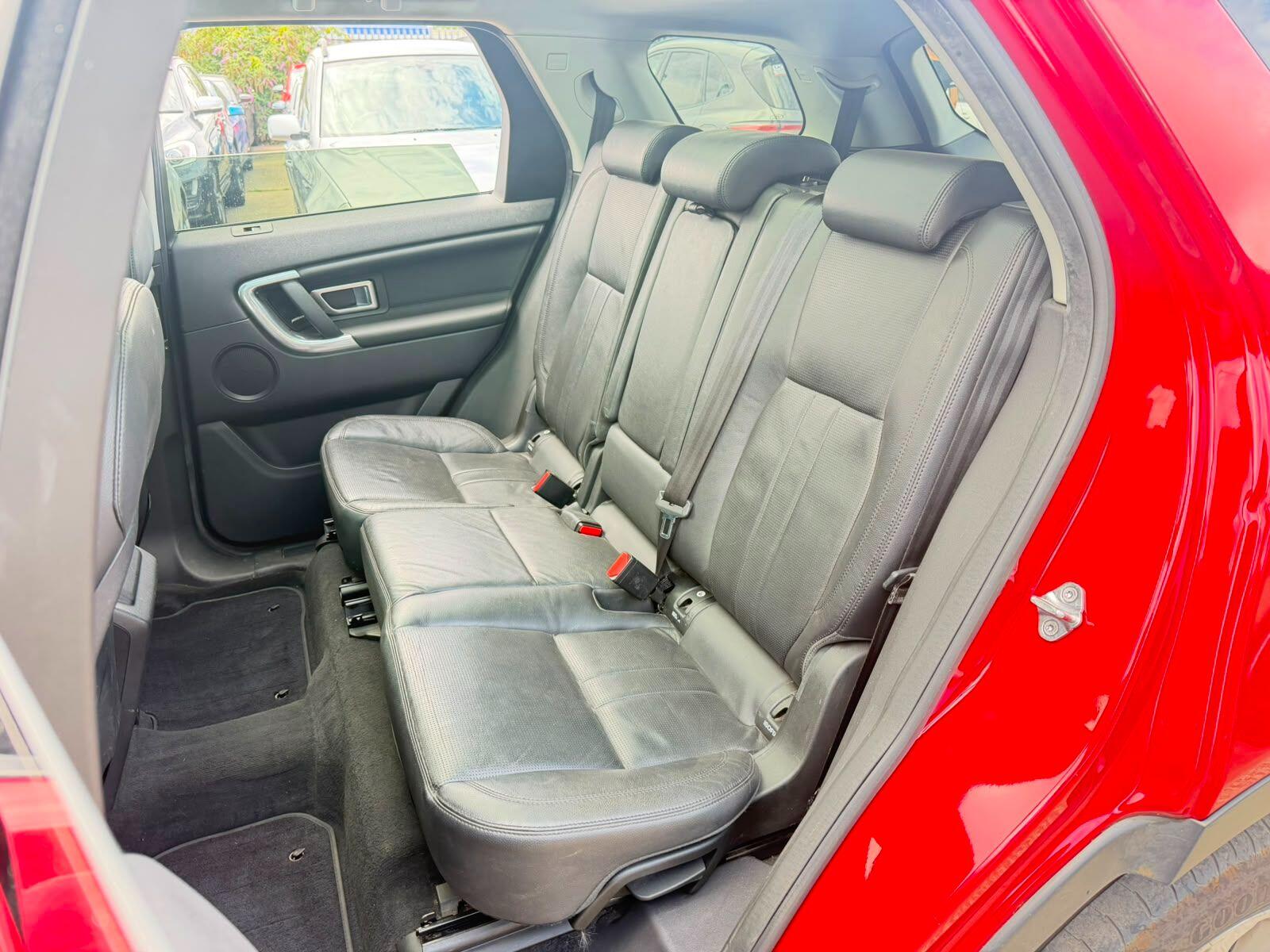 Land Rover Discovery Sport view 19