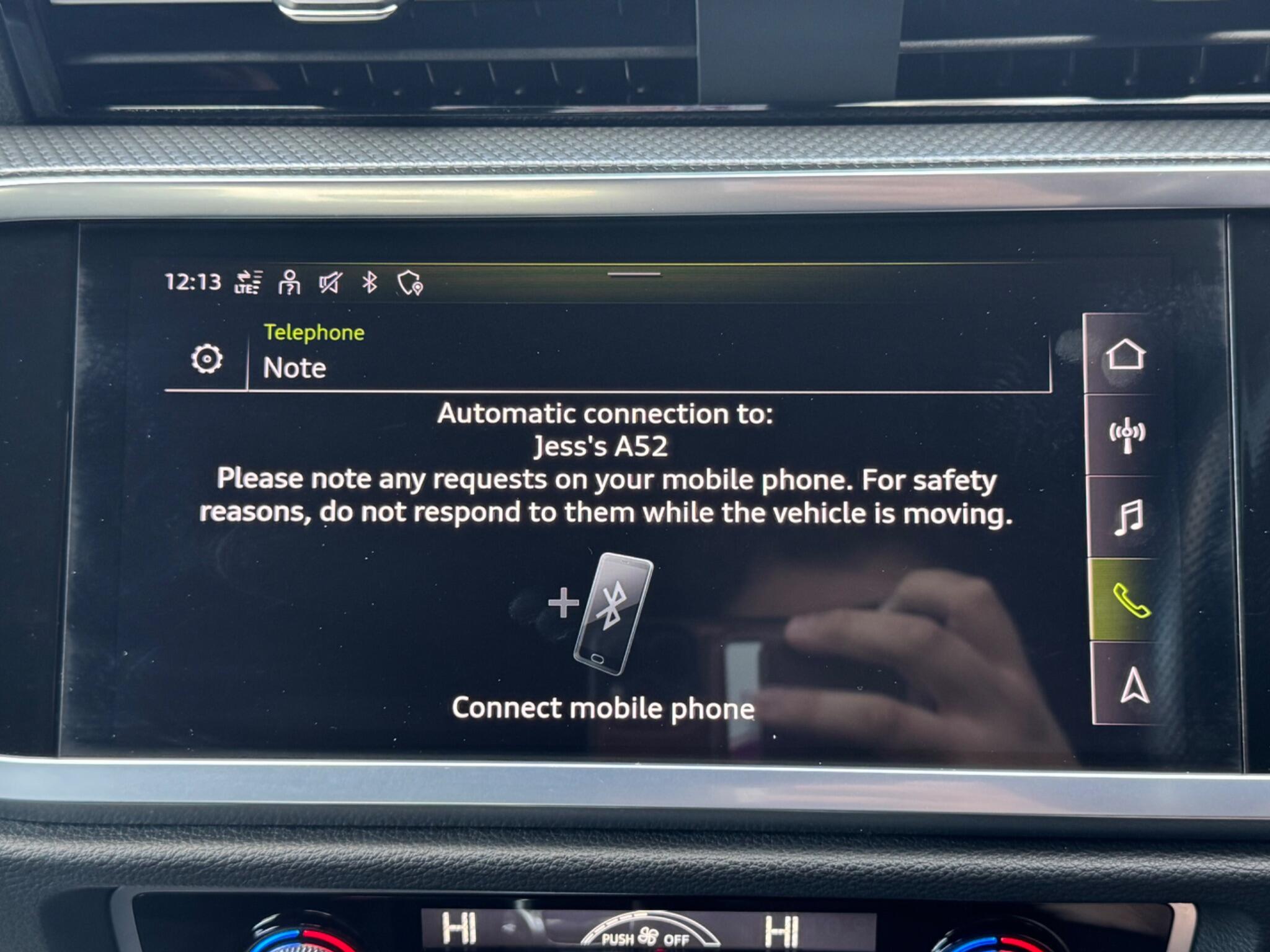Audi Q3 view 35