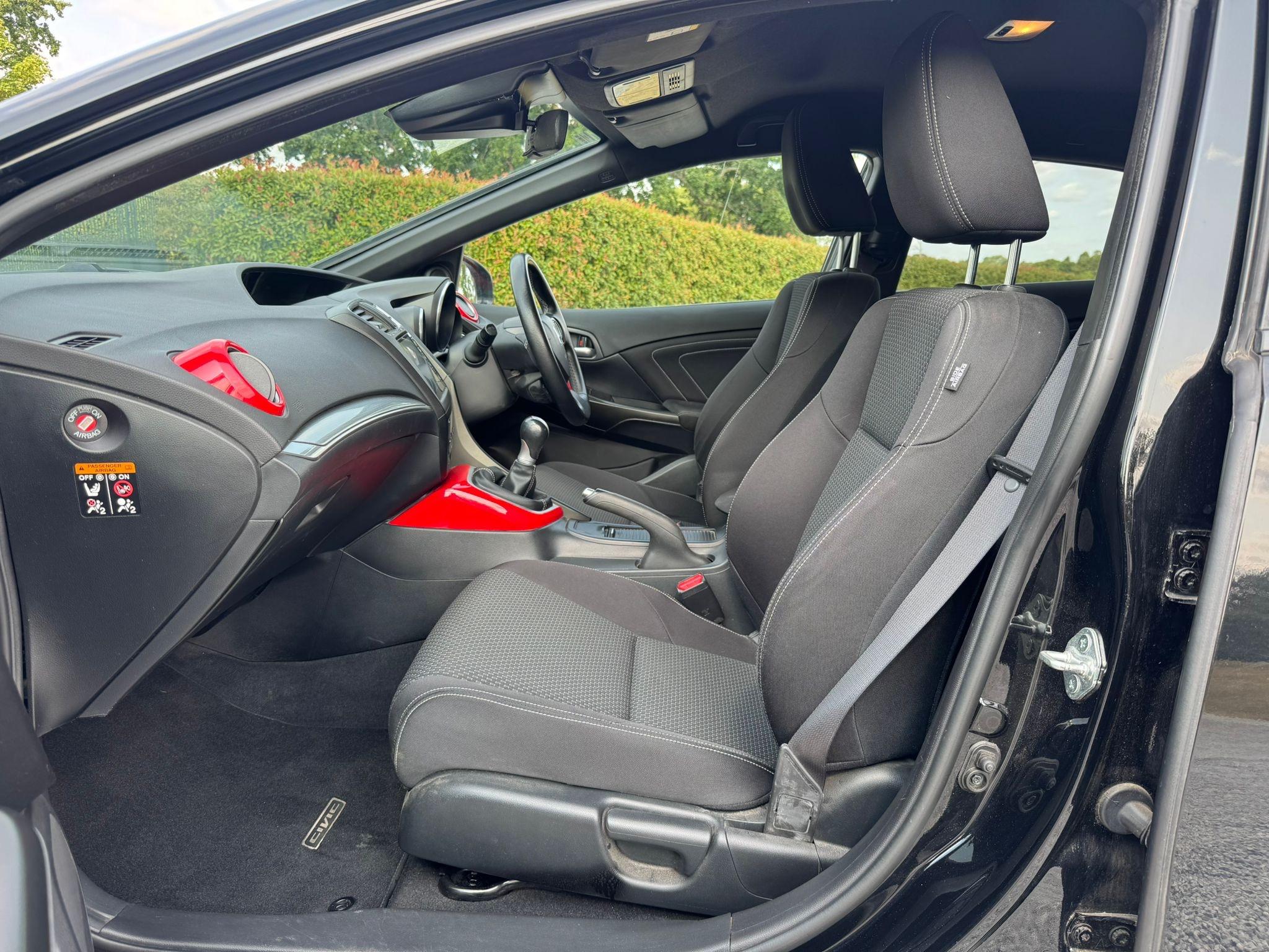 2016 Honda Civic 1.8 i-VTEC Sport Euro 6 (s/s) 5dr • 54,900 miles image 22