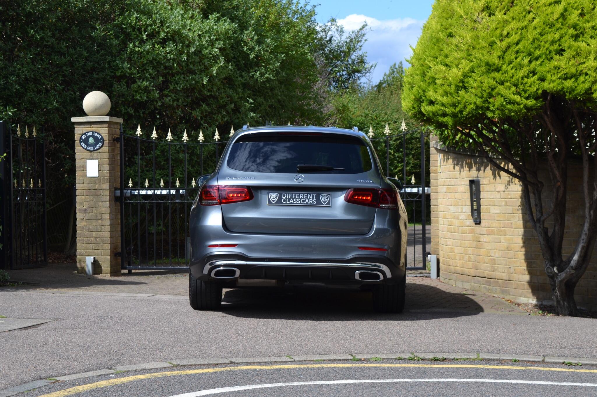Mercedes-Benz GLC view 31
