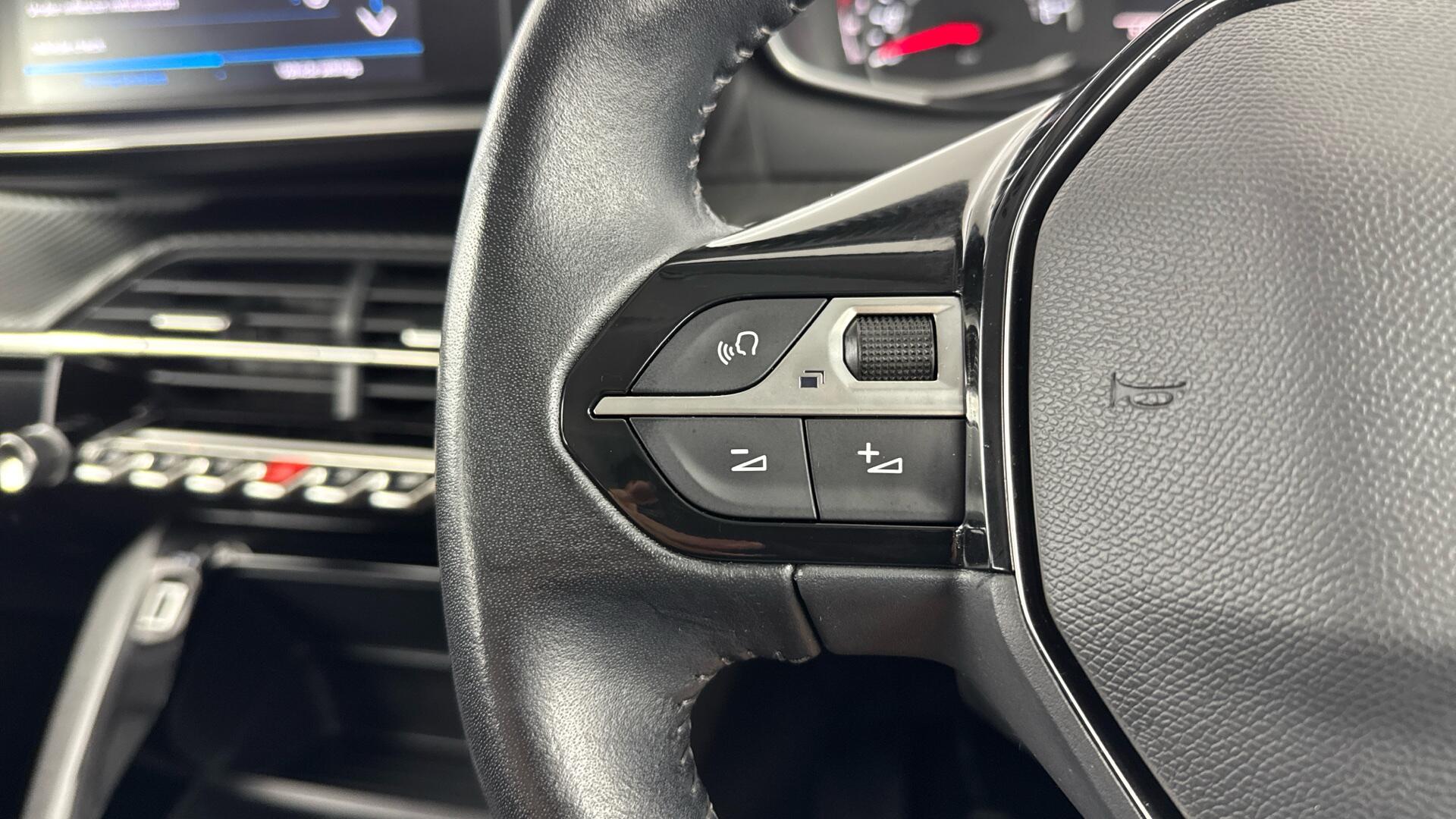 Peugeot 2008 view 22