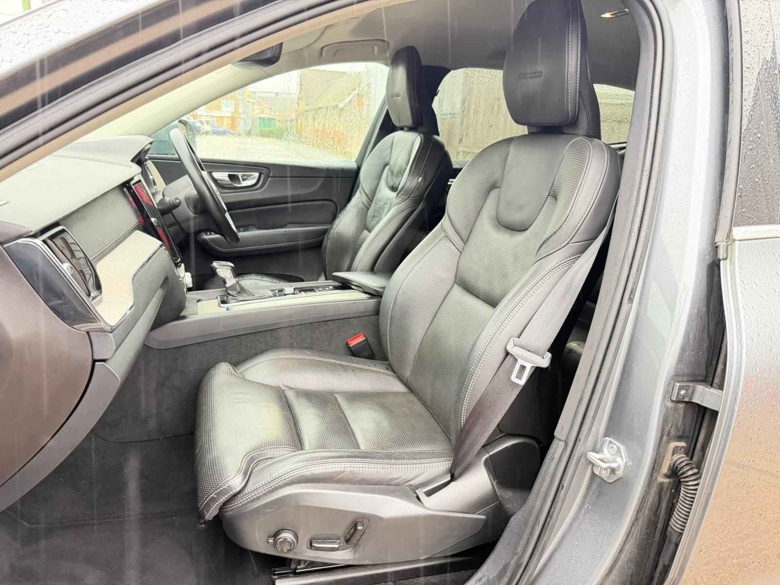 Volvo XC60 view 30