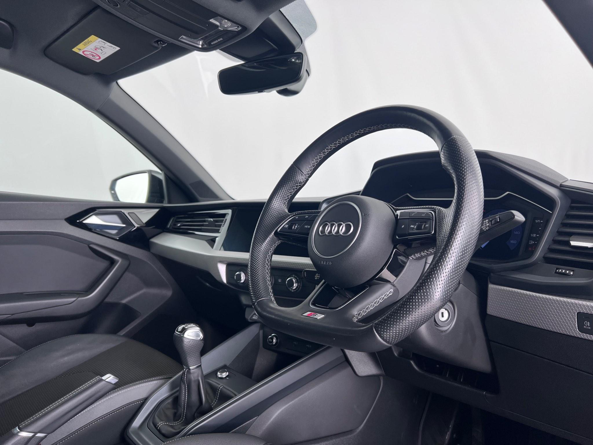 Audi A1 view 3