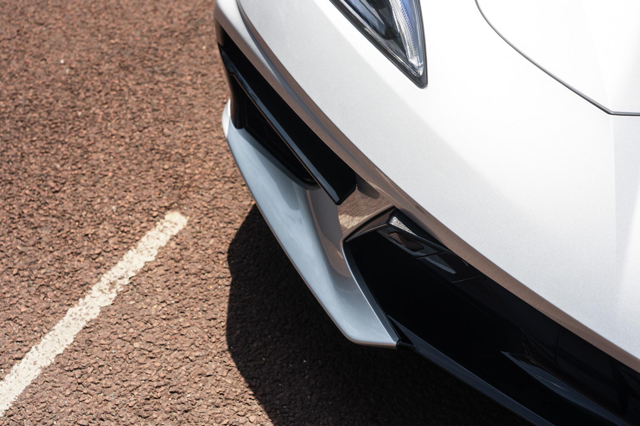 Chevrolet Corvette Stingray view 11
