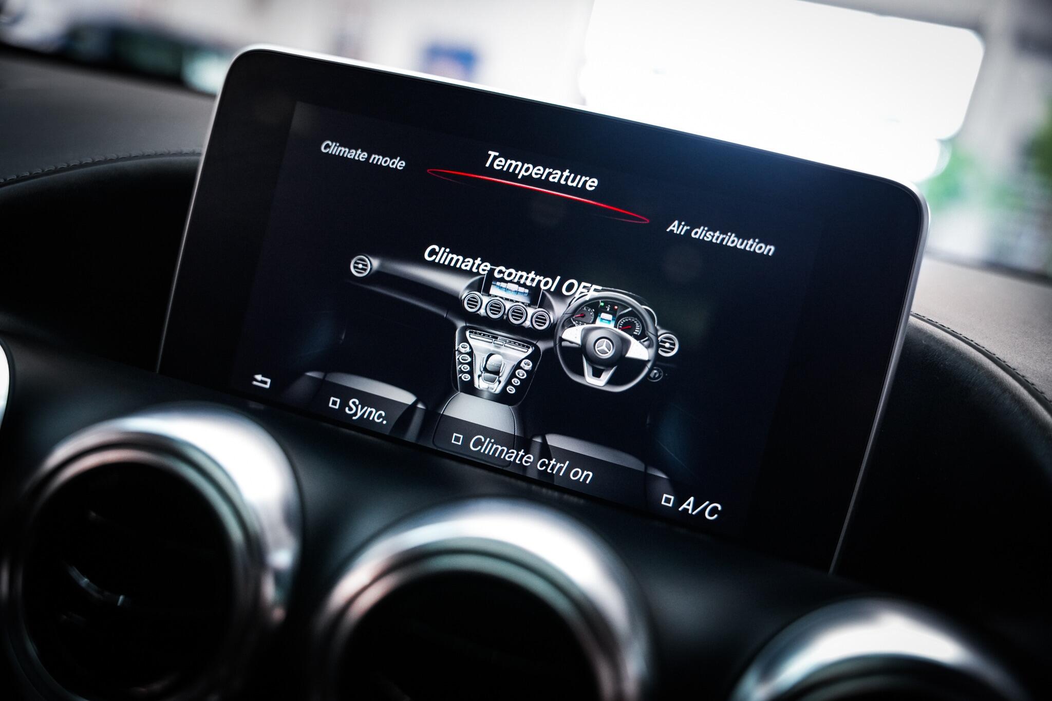 Mercedes-Benz AMG GT view 9