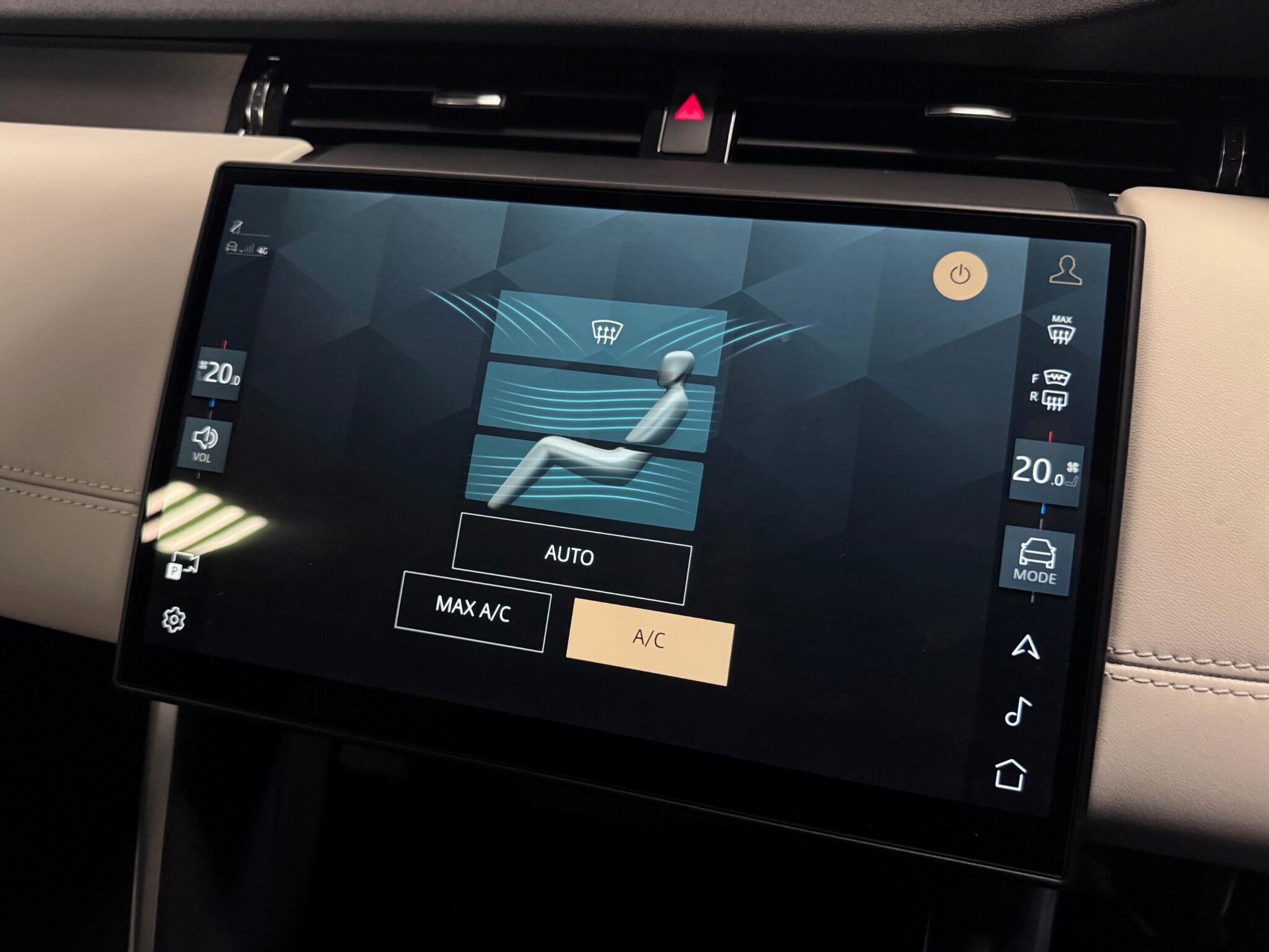 Land Rover Discovery Sport view 54