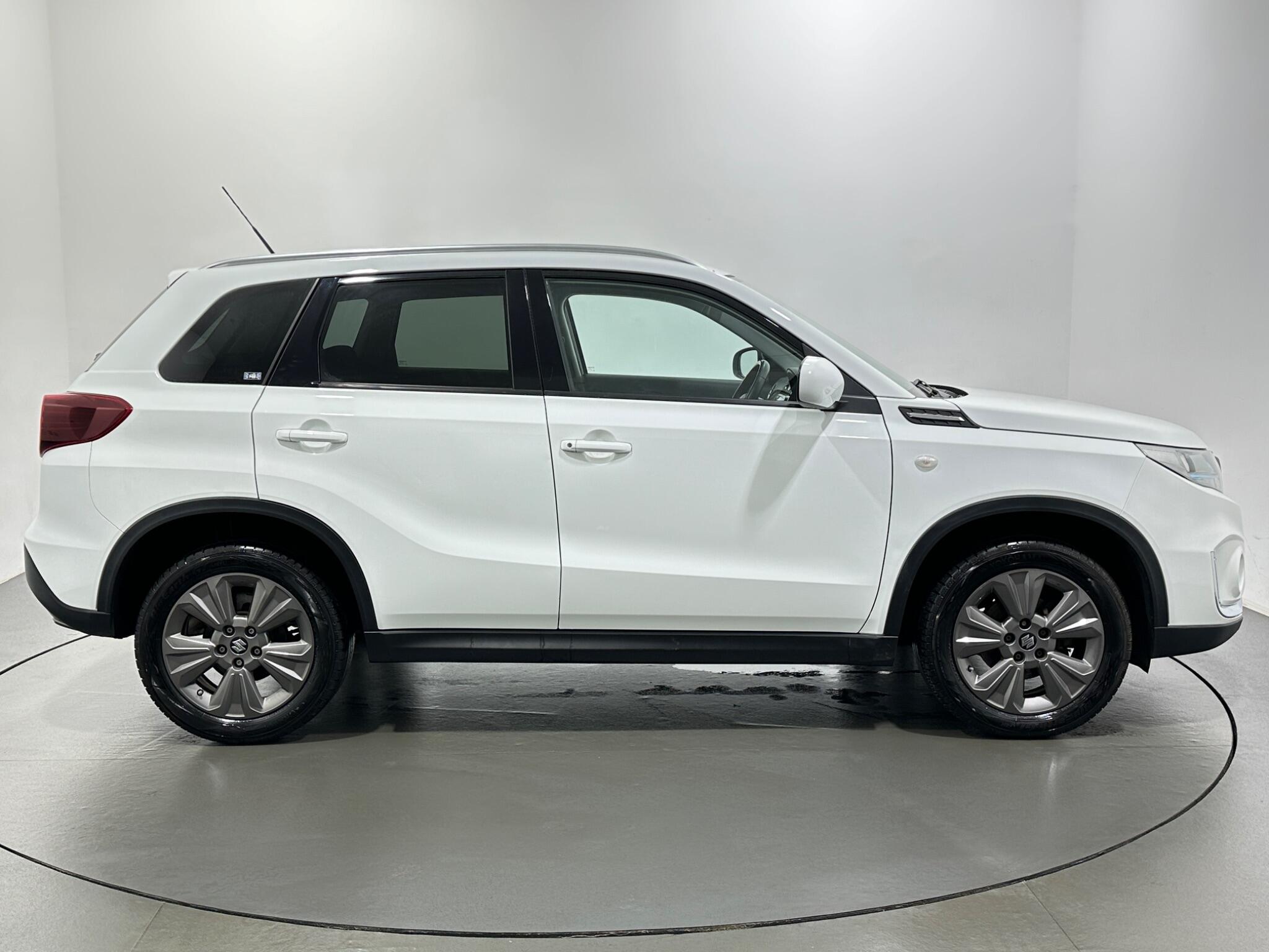 Suzuki Vitara view 9