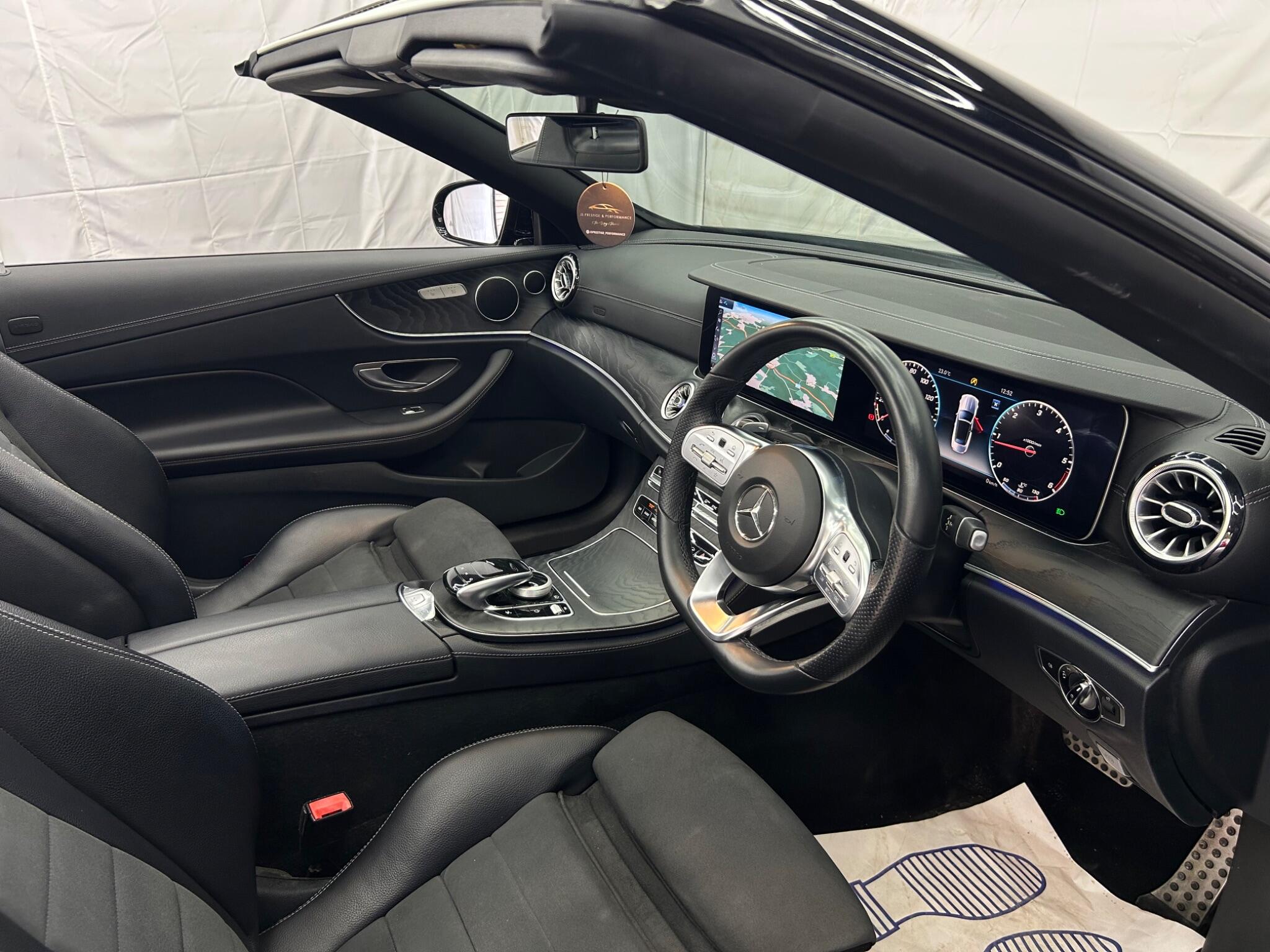 Mercedes-Benz E Class view 15