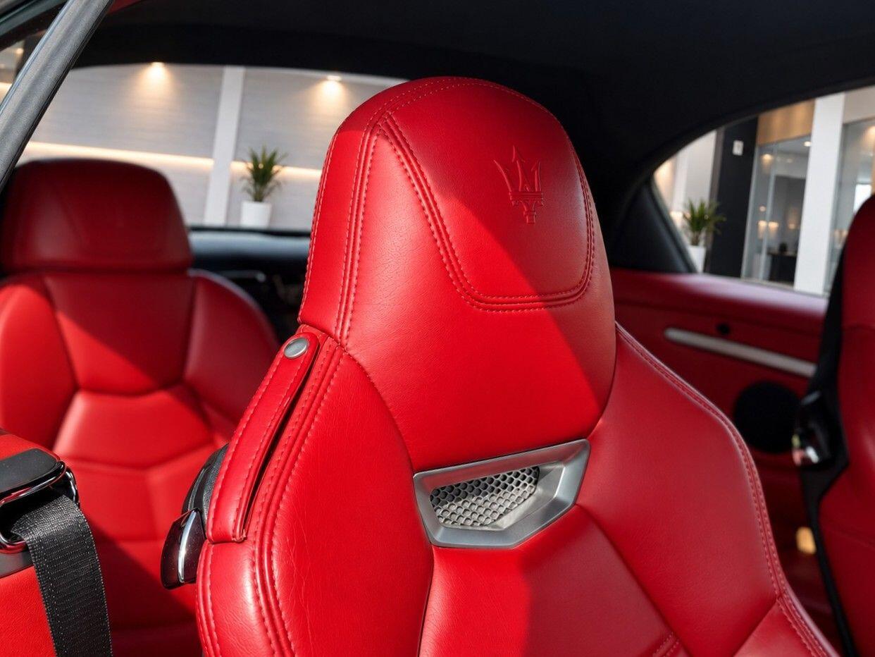 Maserati Grancabrio view 12