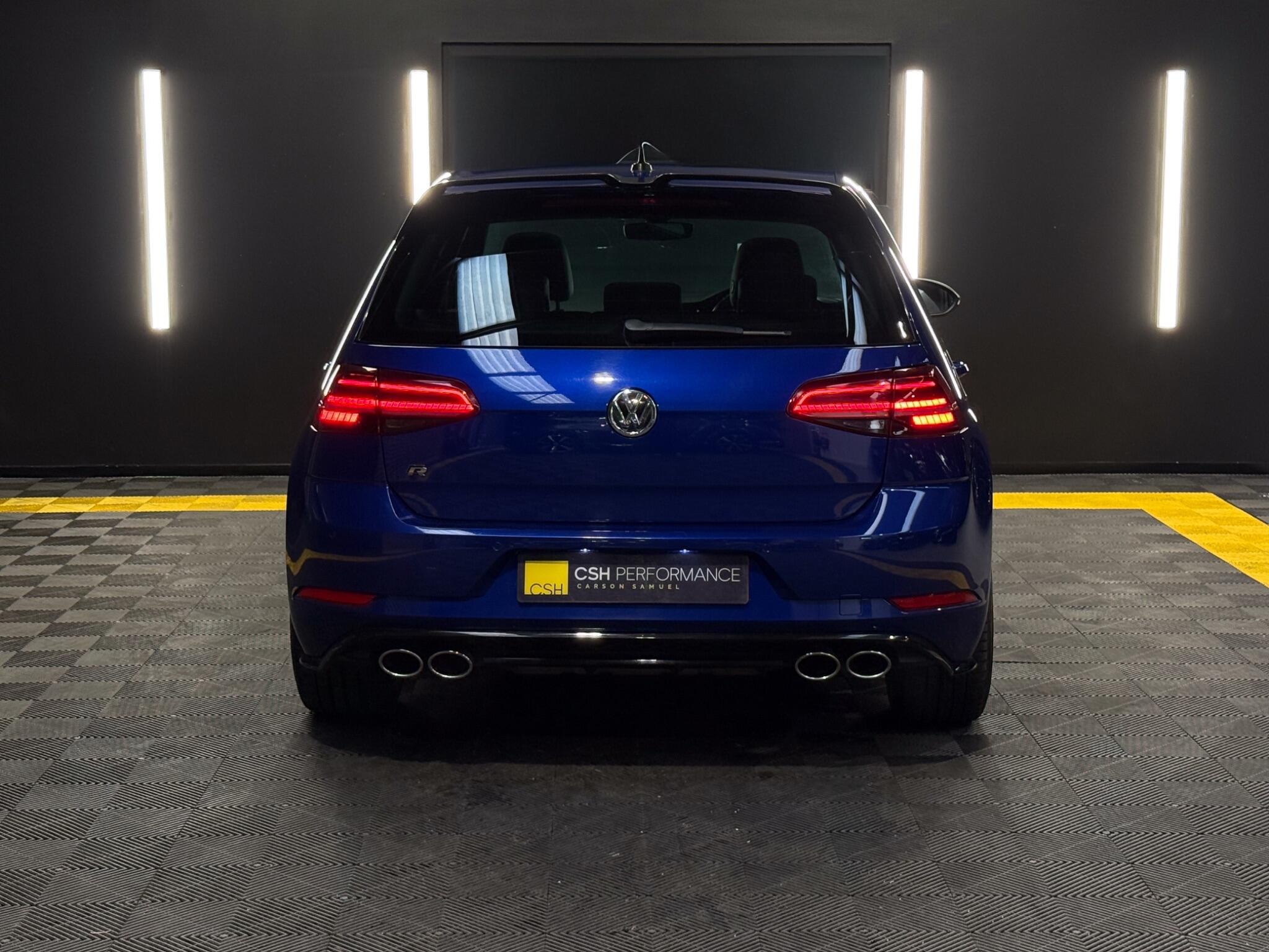 Volkswagen Golf view 4