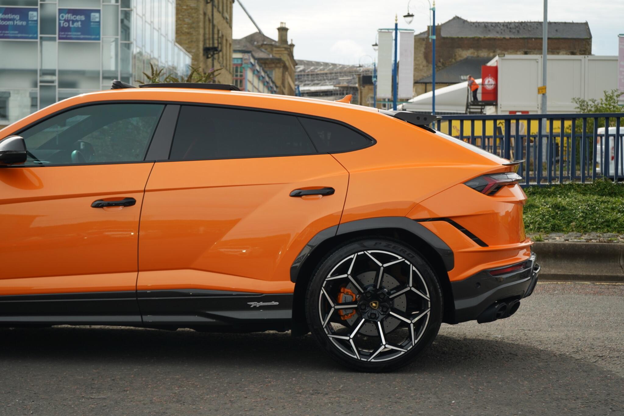 Lamborghini Urus view 13