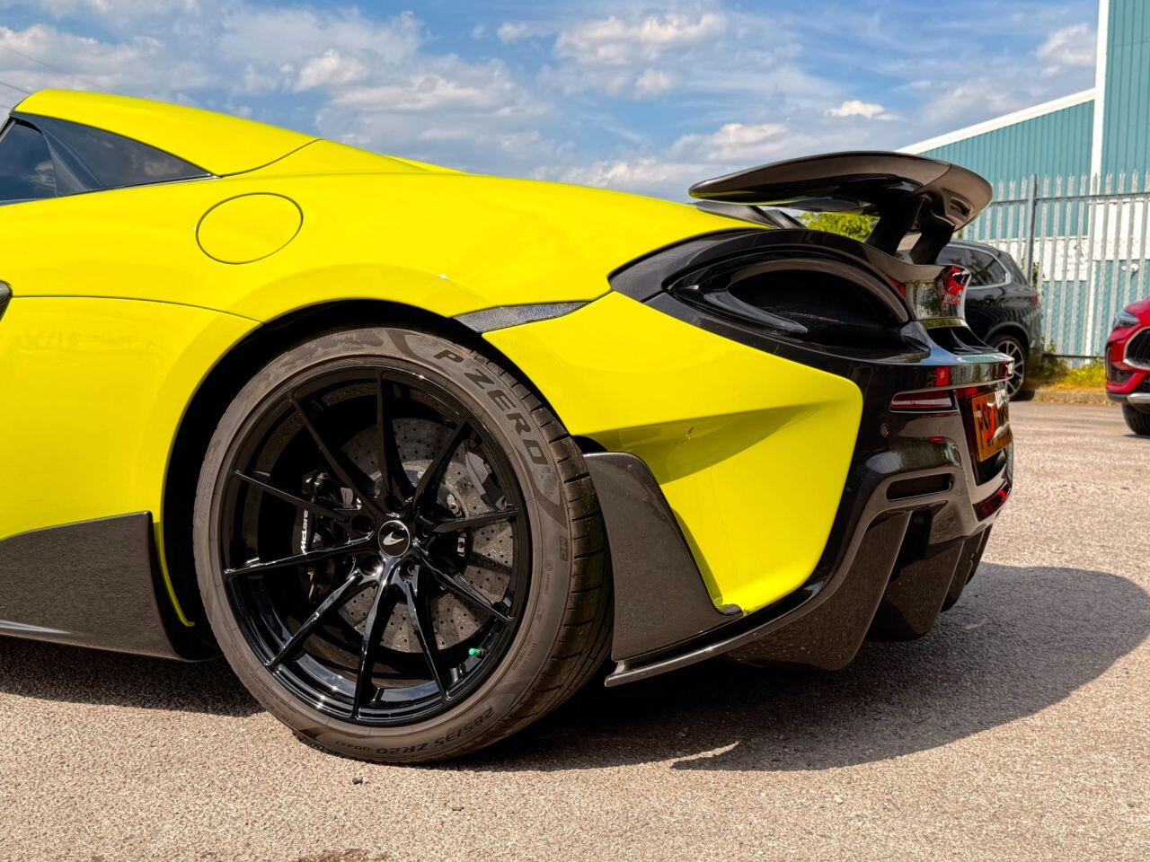 McLaren 600LT view 26