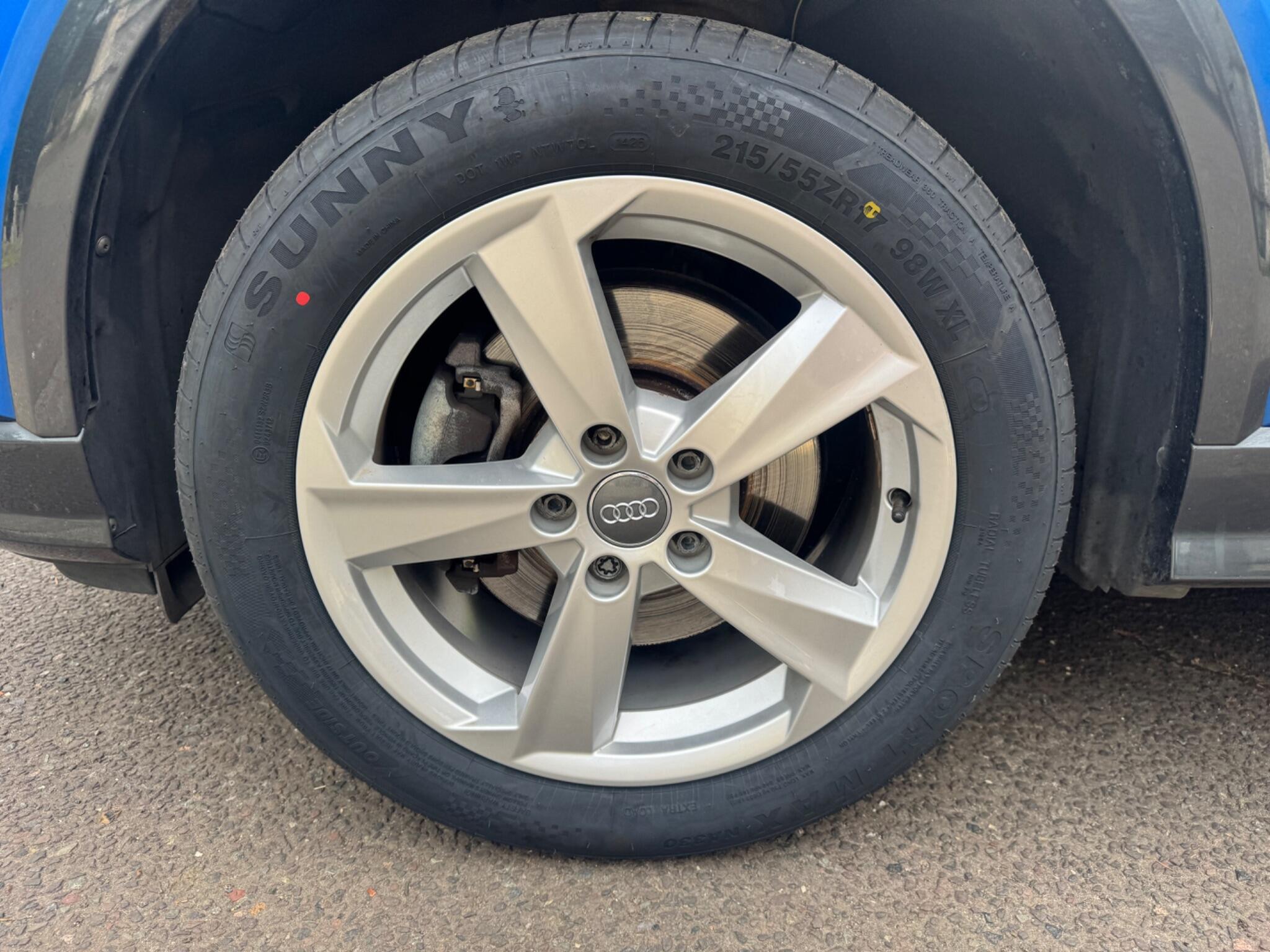 Audi Q2 view 43