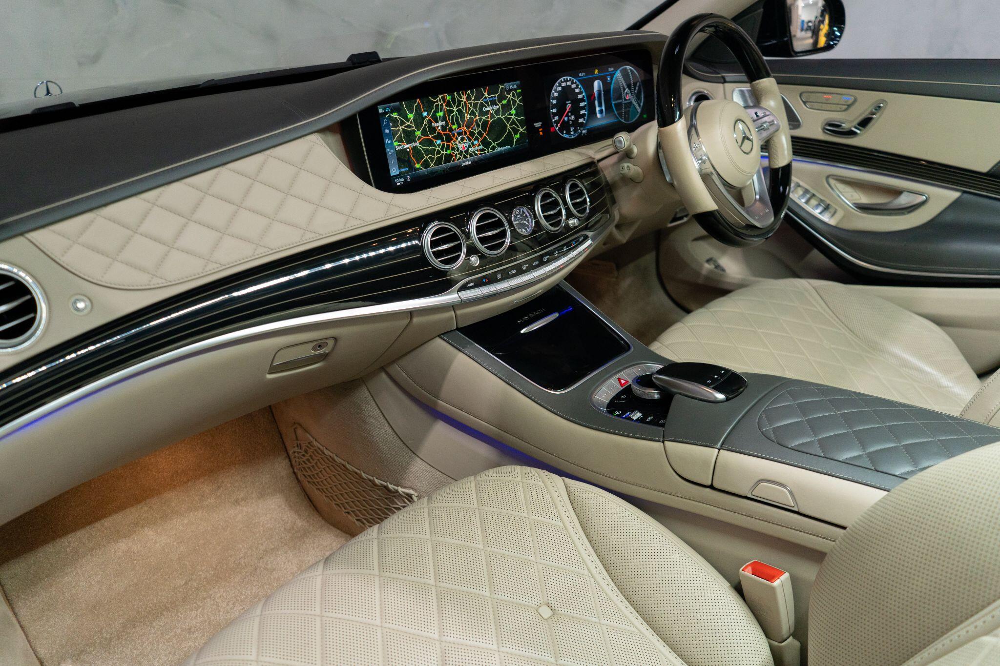 Mercedes-Benz S-Class view 14