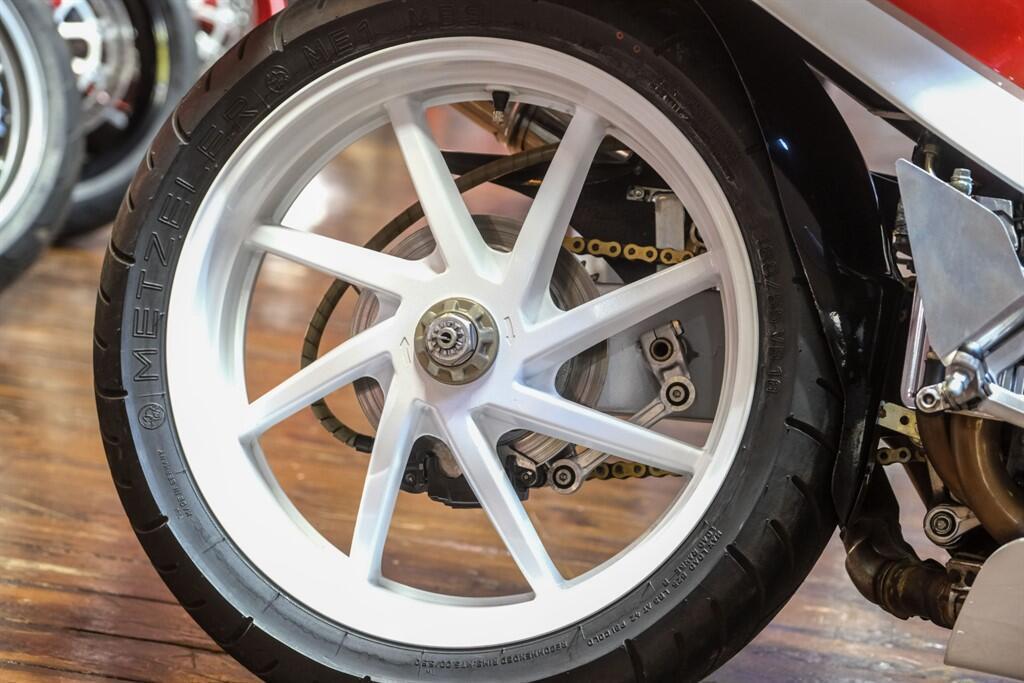 Honda VFR750 view 5