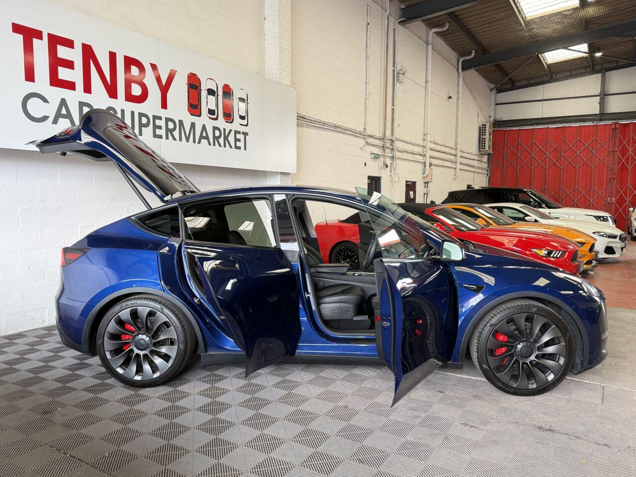 Tesla Model Y view 20