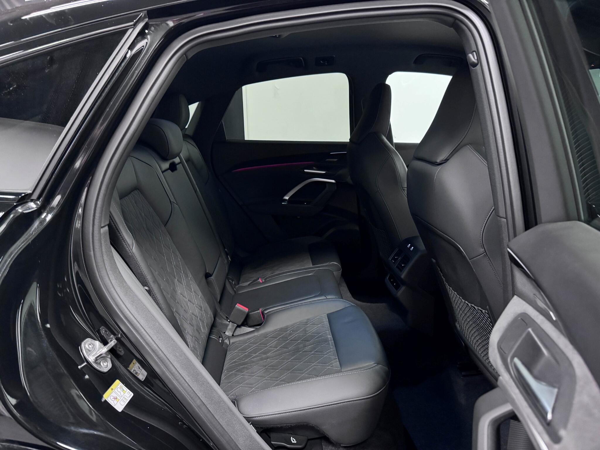 Audi Q5 view 30