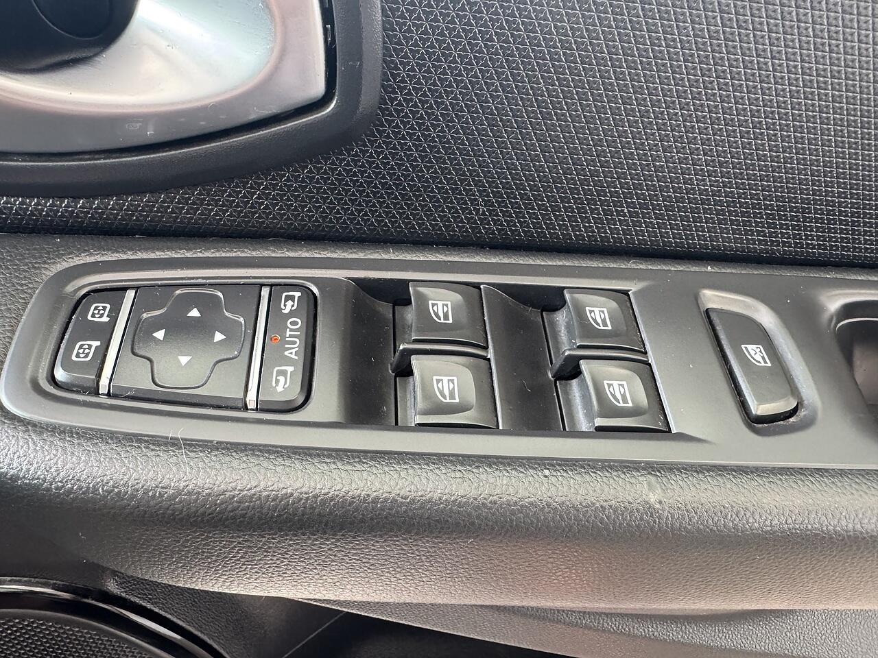 Renault Clio view 26