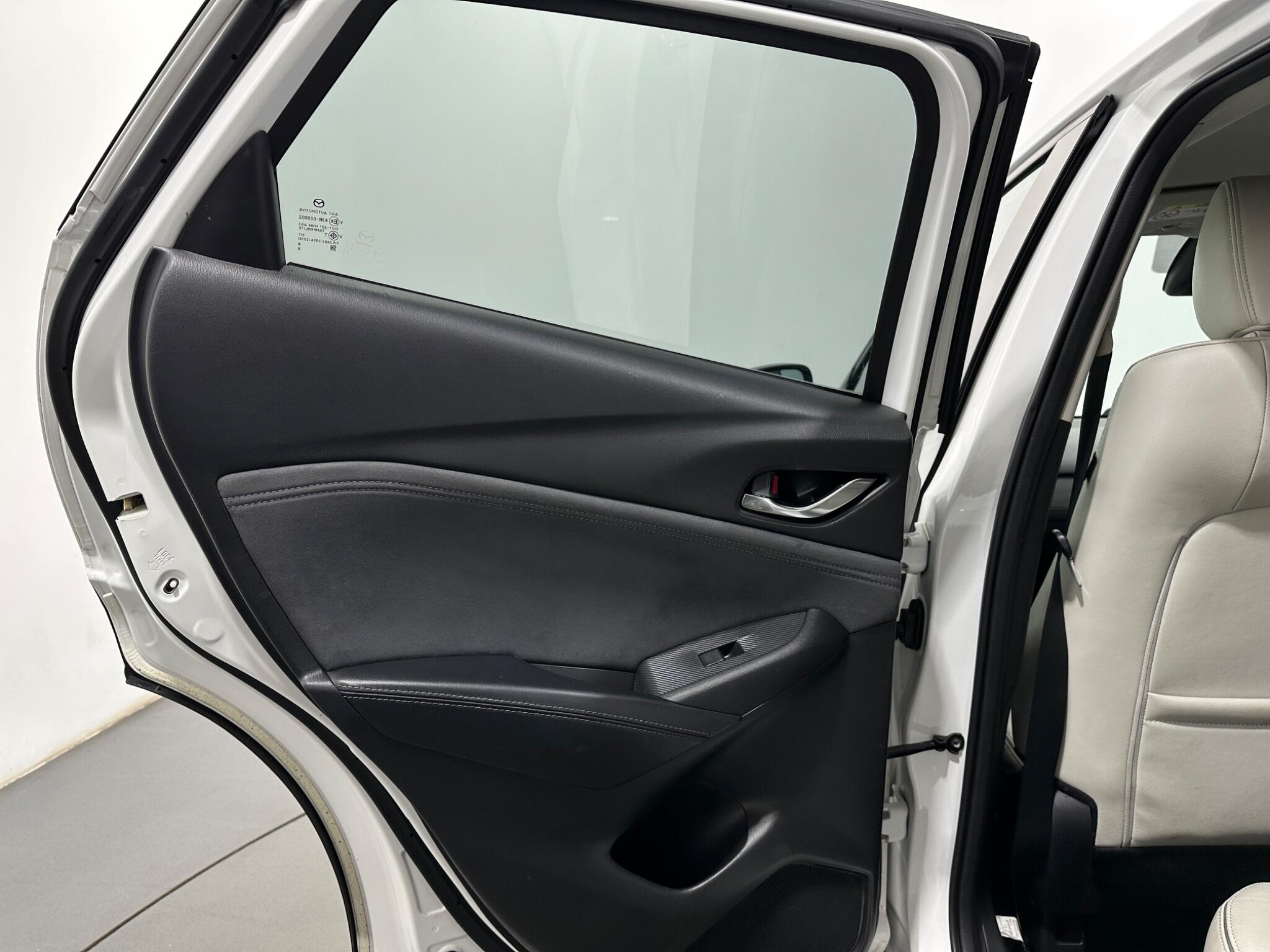 Mazda CX-3 view 37