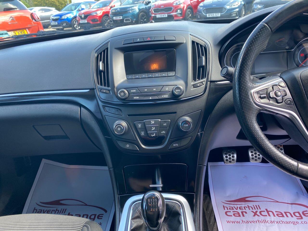 Vauxhall Insignia view 23