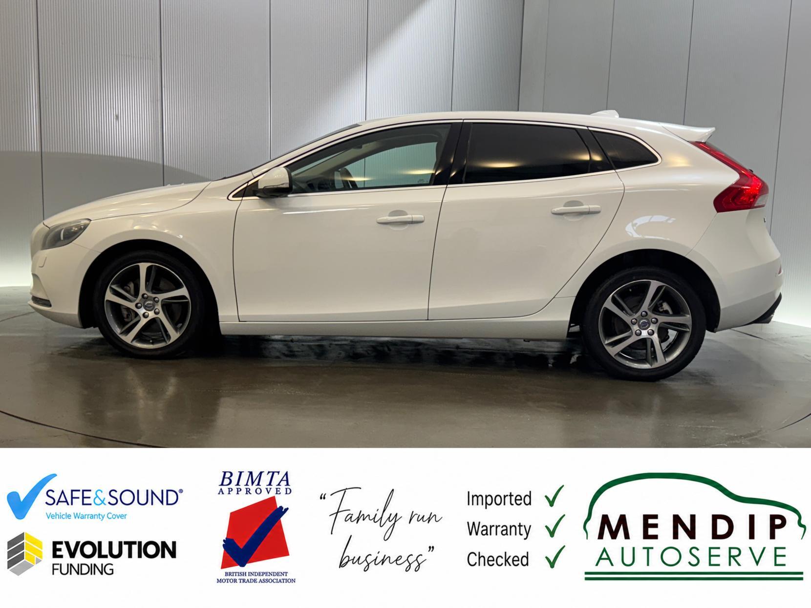 Volvo V40 view 9