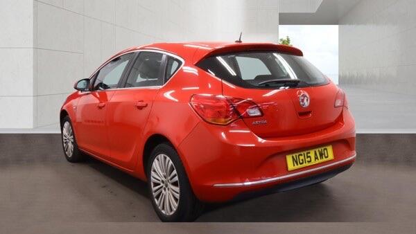 Vauxhall Astra view 3