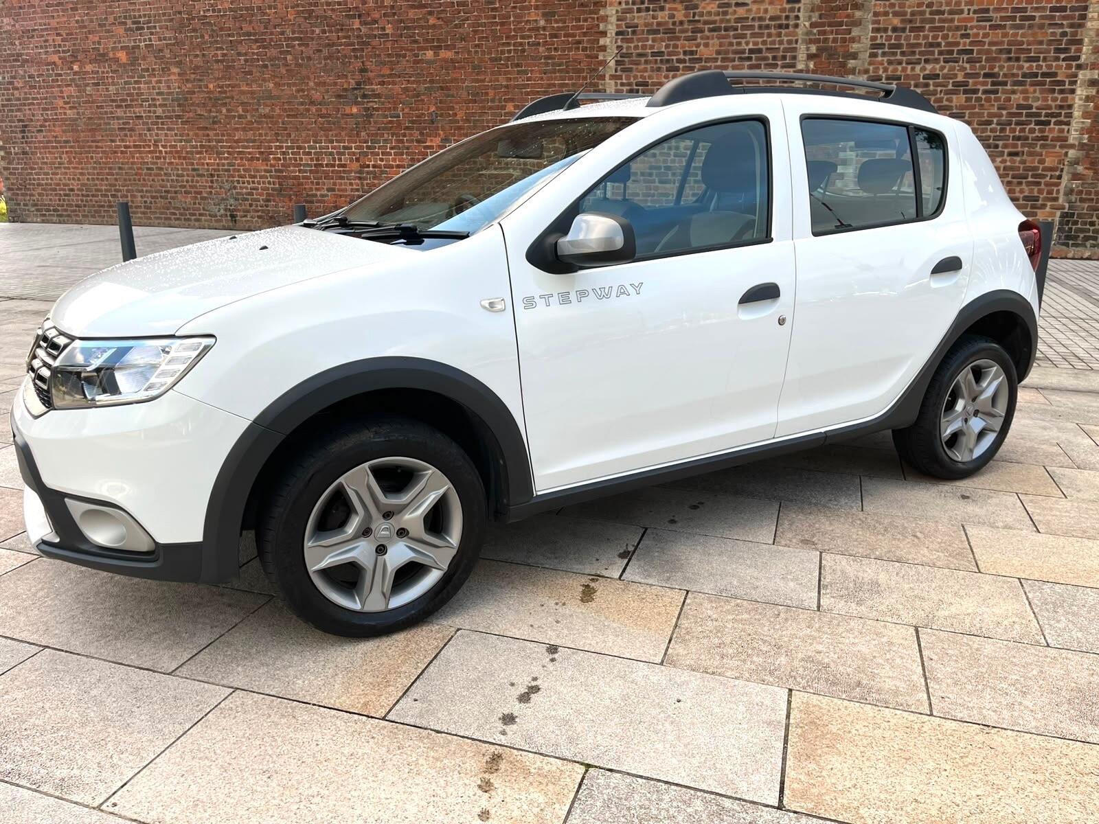 Dacia Sandero view 9