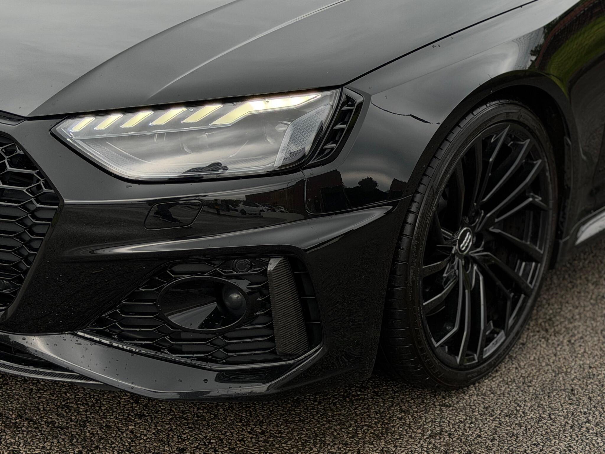 Audi RS4 view 55
