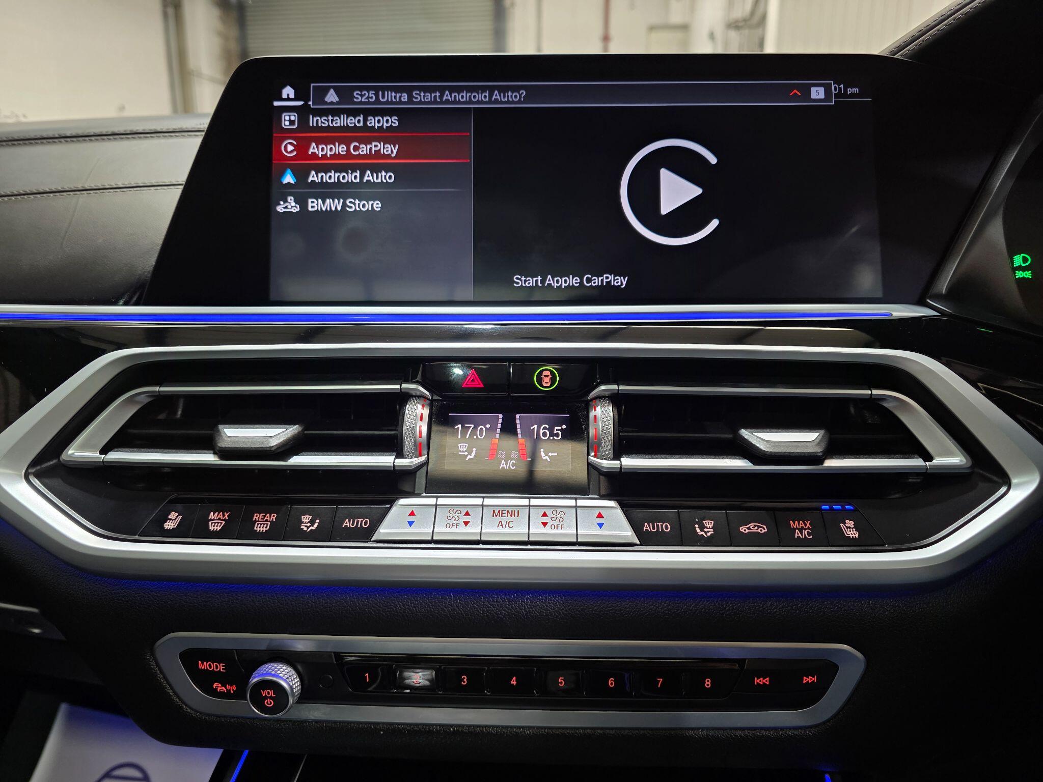 BMW X7 view 14
