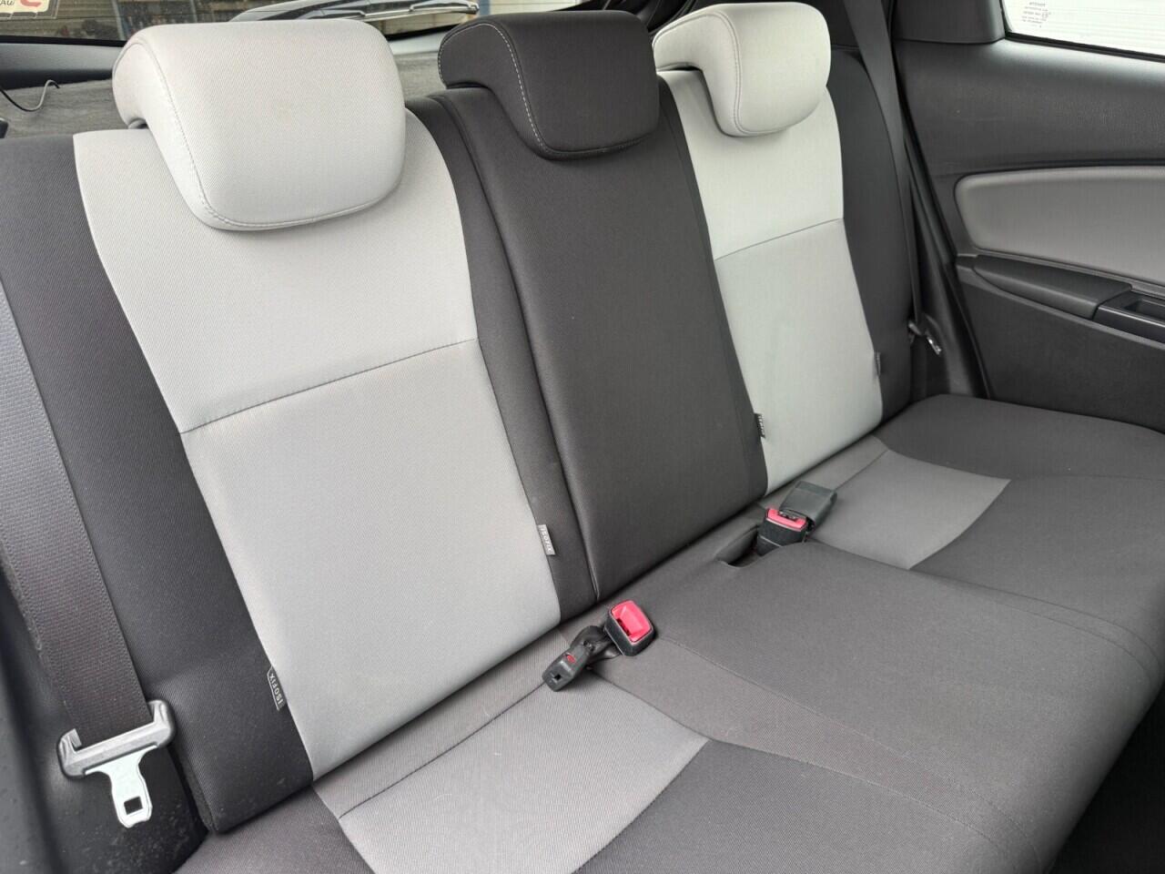 Toyota Yaris view 21