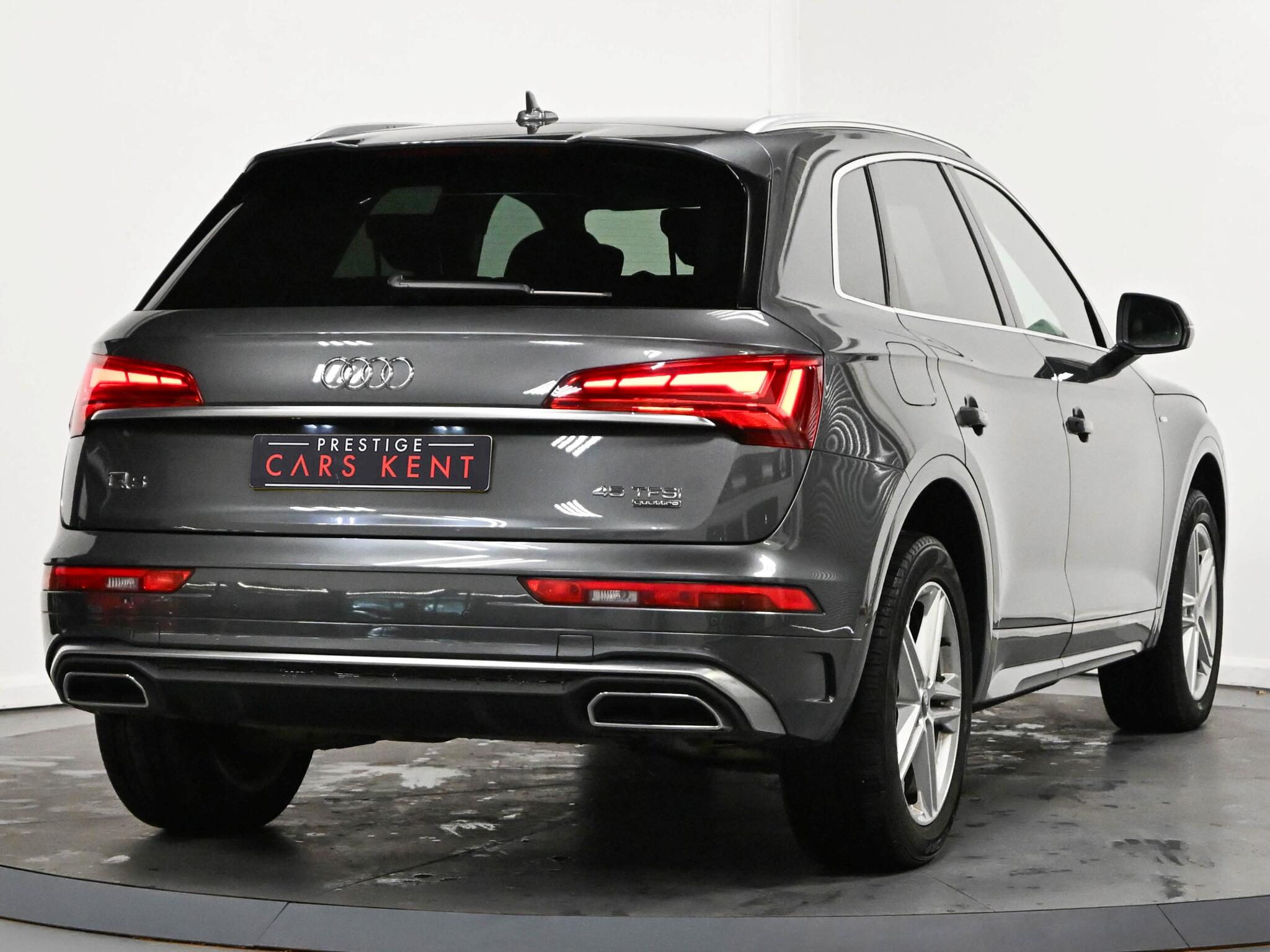 Audi Q5 view 39