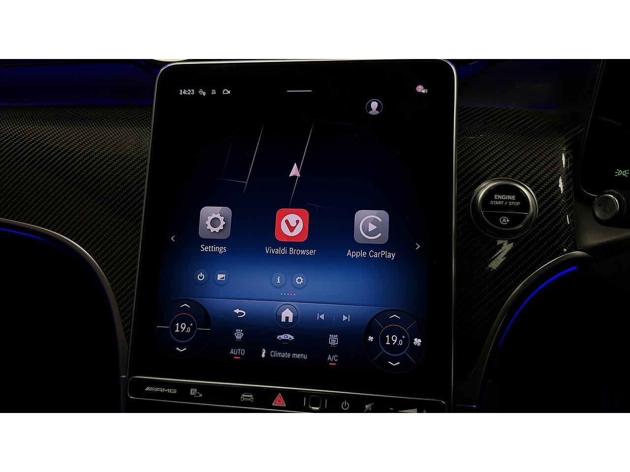 Mercedes-Benz GLC view 26