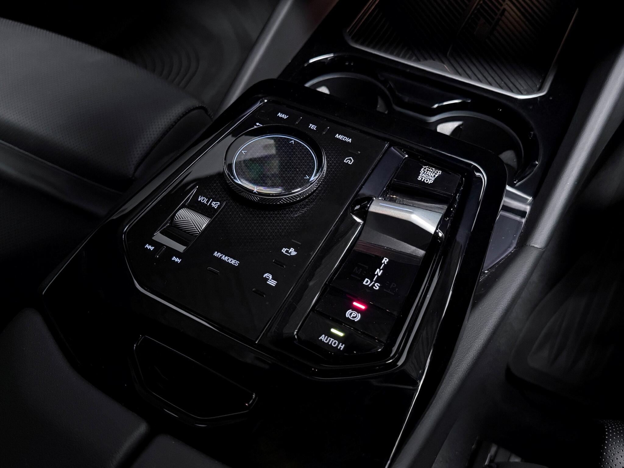 BMW 5 Series view 30
