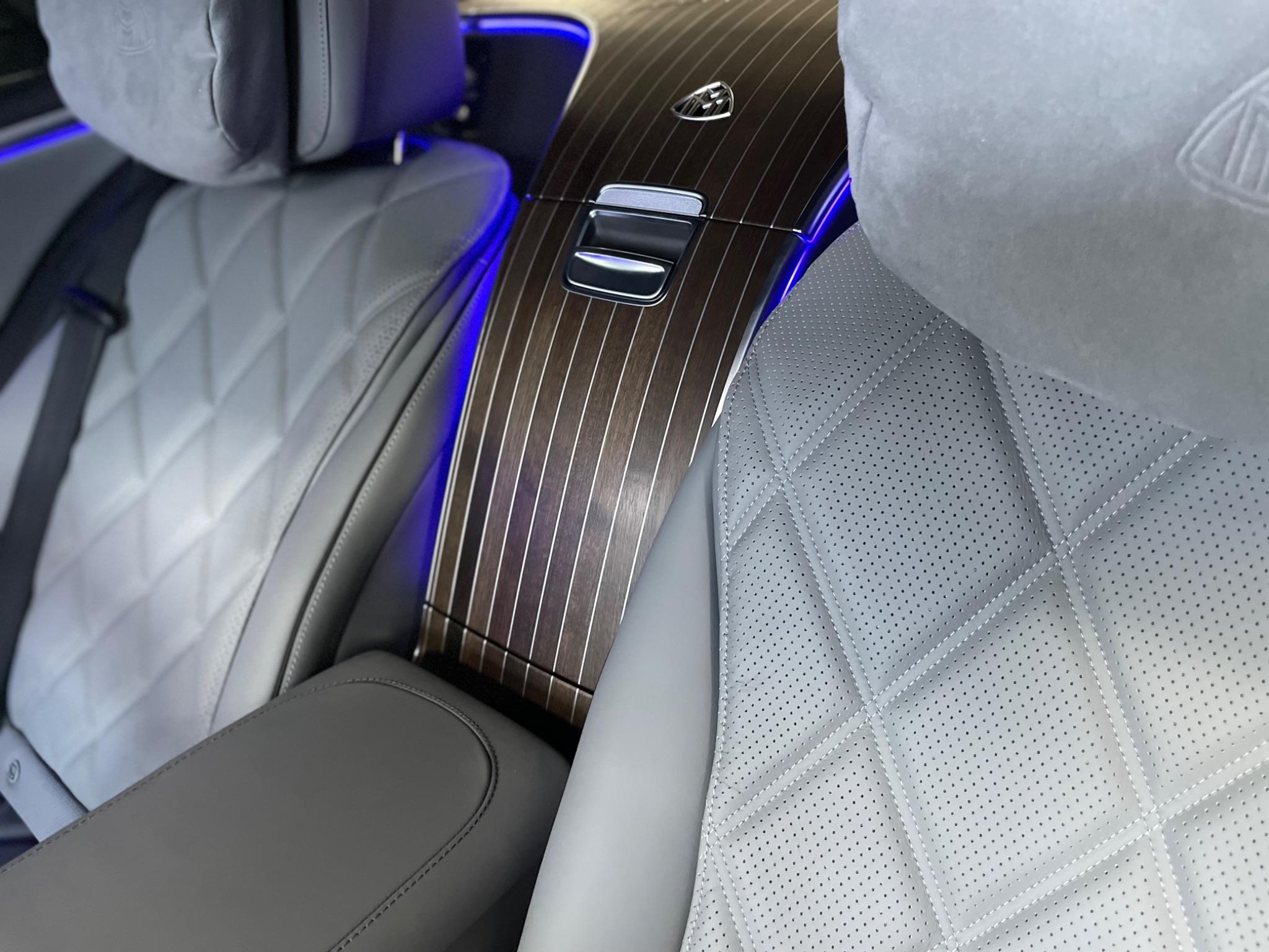 Mercedes-Benz S-Class view 27