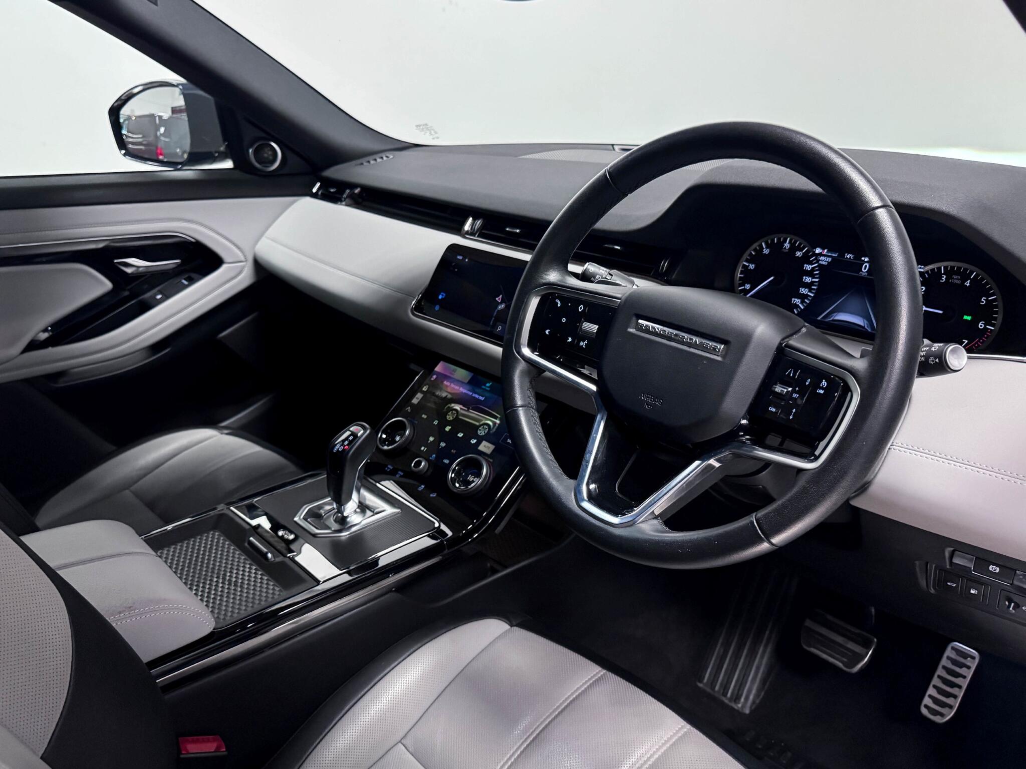 Land Rover Range Rover Evoque view 28