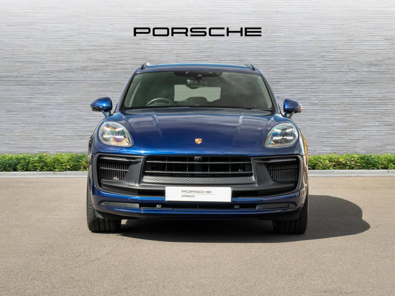 Porsche Macan view 6