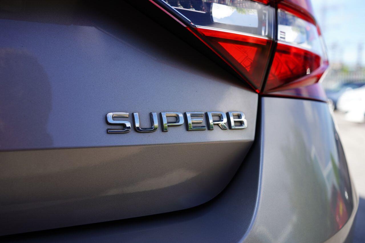 Skoda Superb view 21