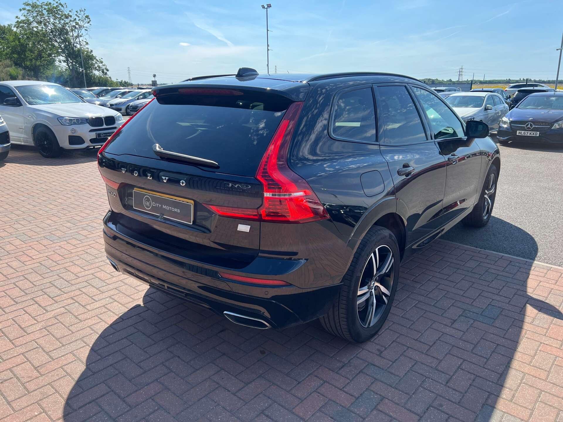 Volvo XC60 view 7