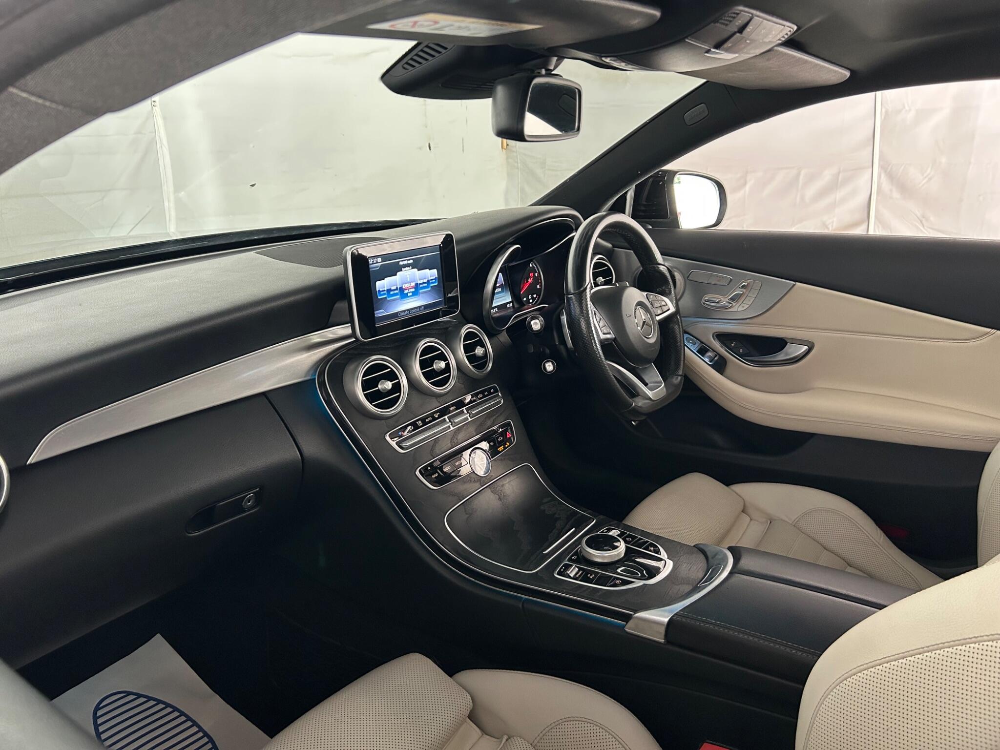Mercedes-Benz C-Class view 18