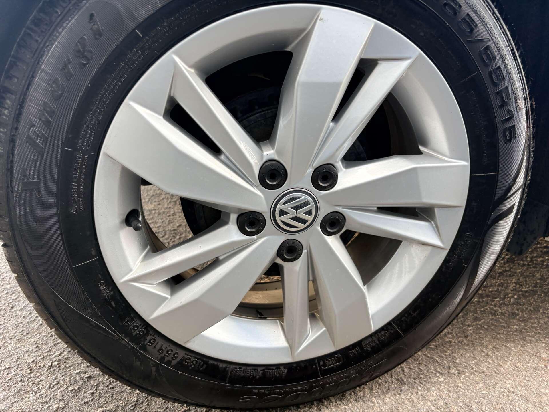 Volkswagen Polo view 38