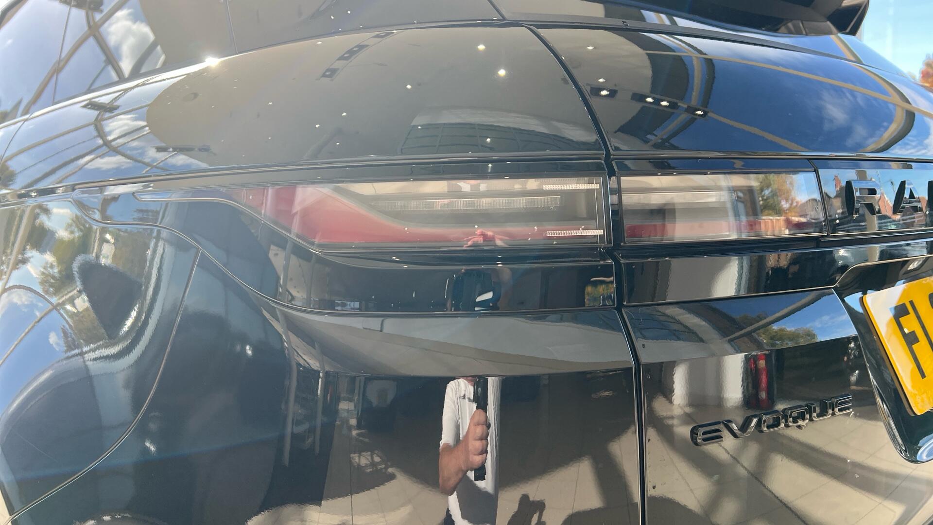 Land Rover Range Rover Evoque view 19