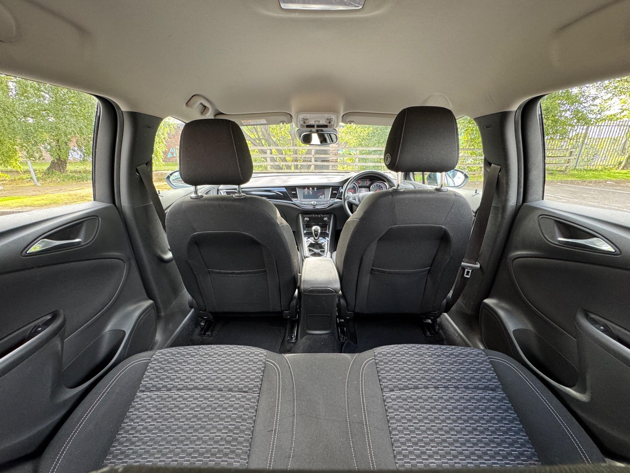 Vauxhall Astra view 15