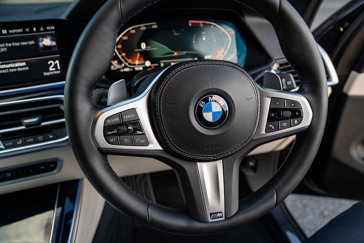 BMW X5 view 50