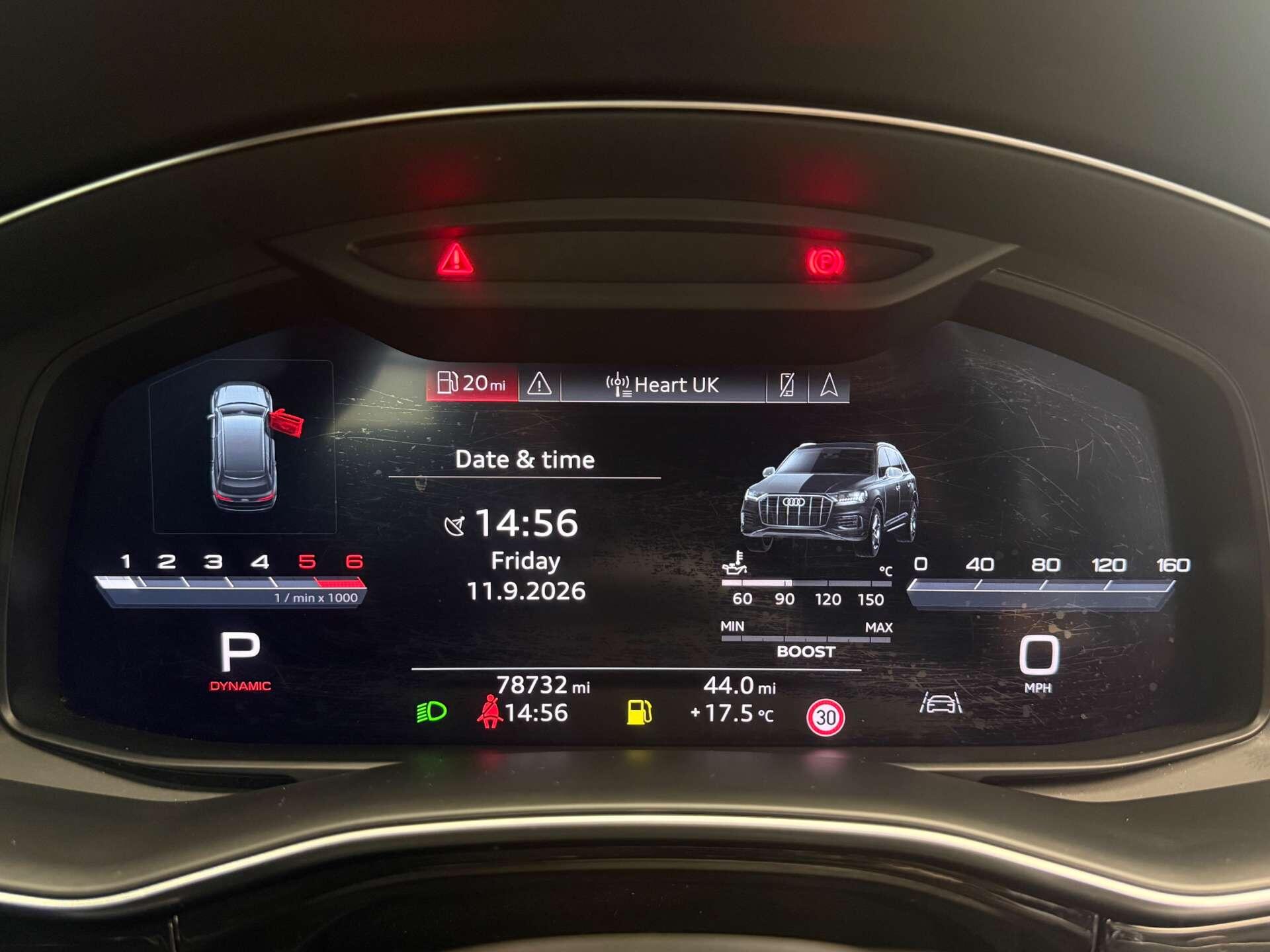 Audi SQ7 view 38