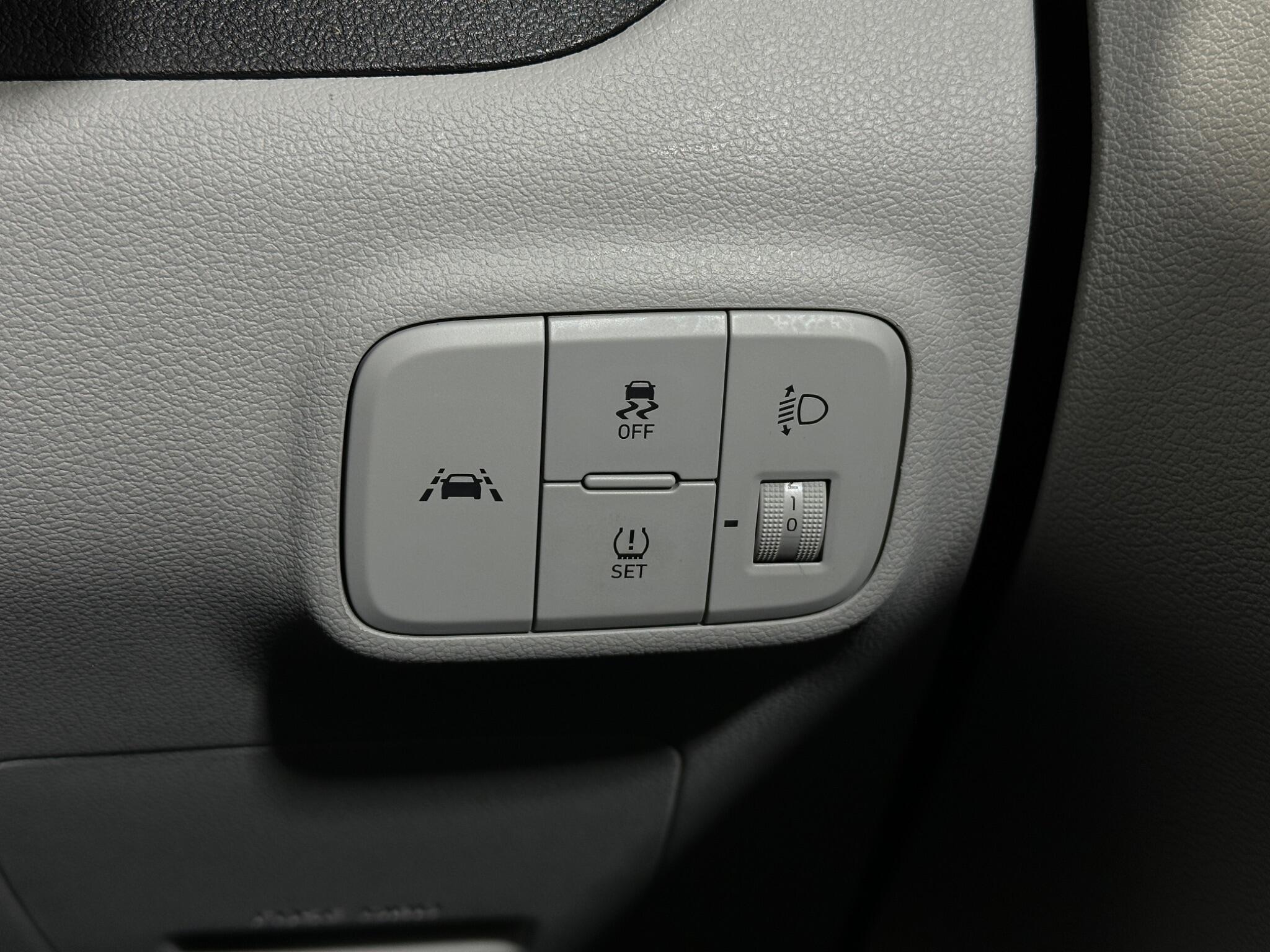 Hyundai I10 view 18