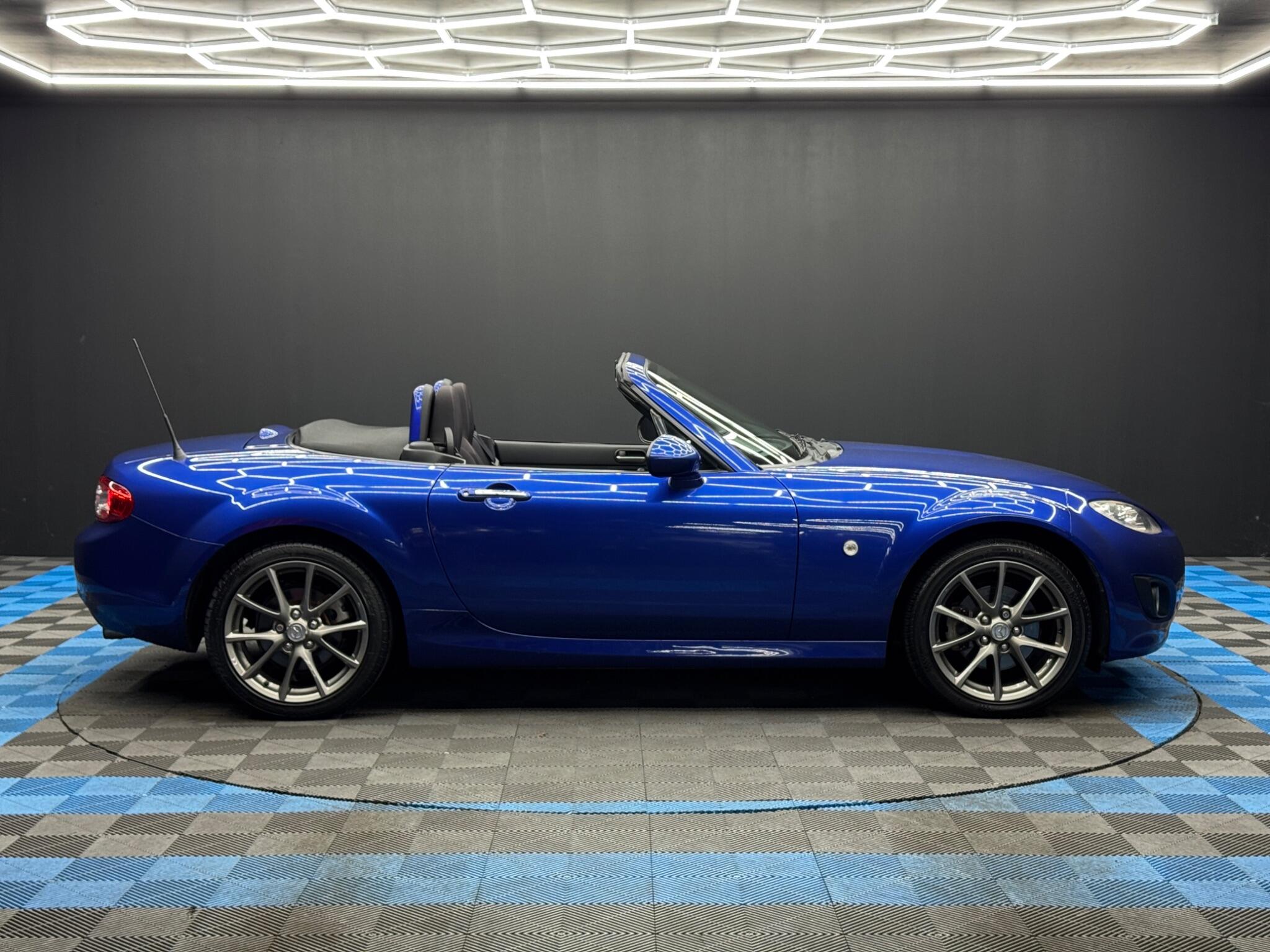 Mazda MX-5 view 4