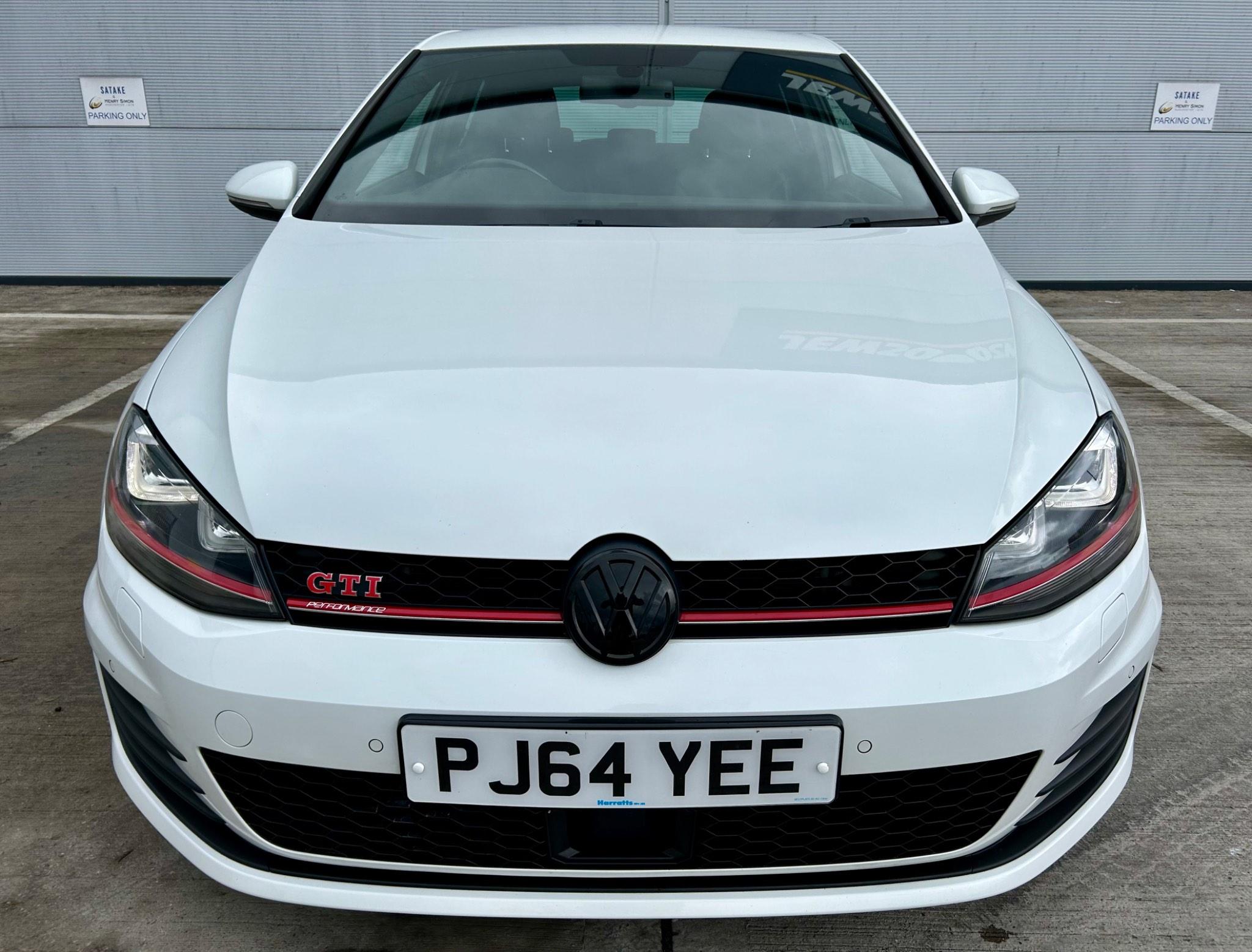 Volkswagen Golf view 2