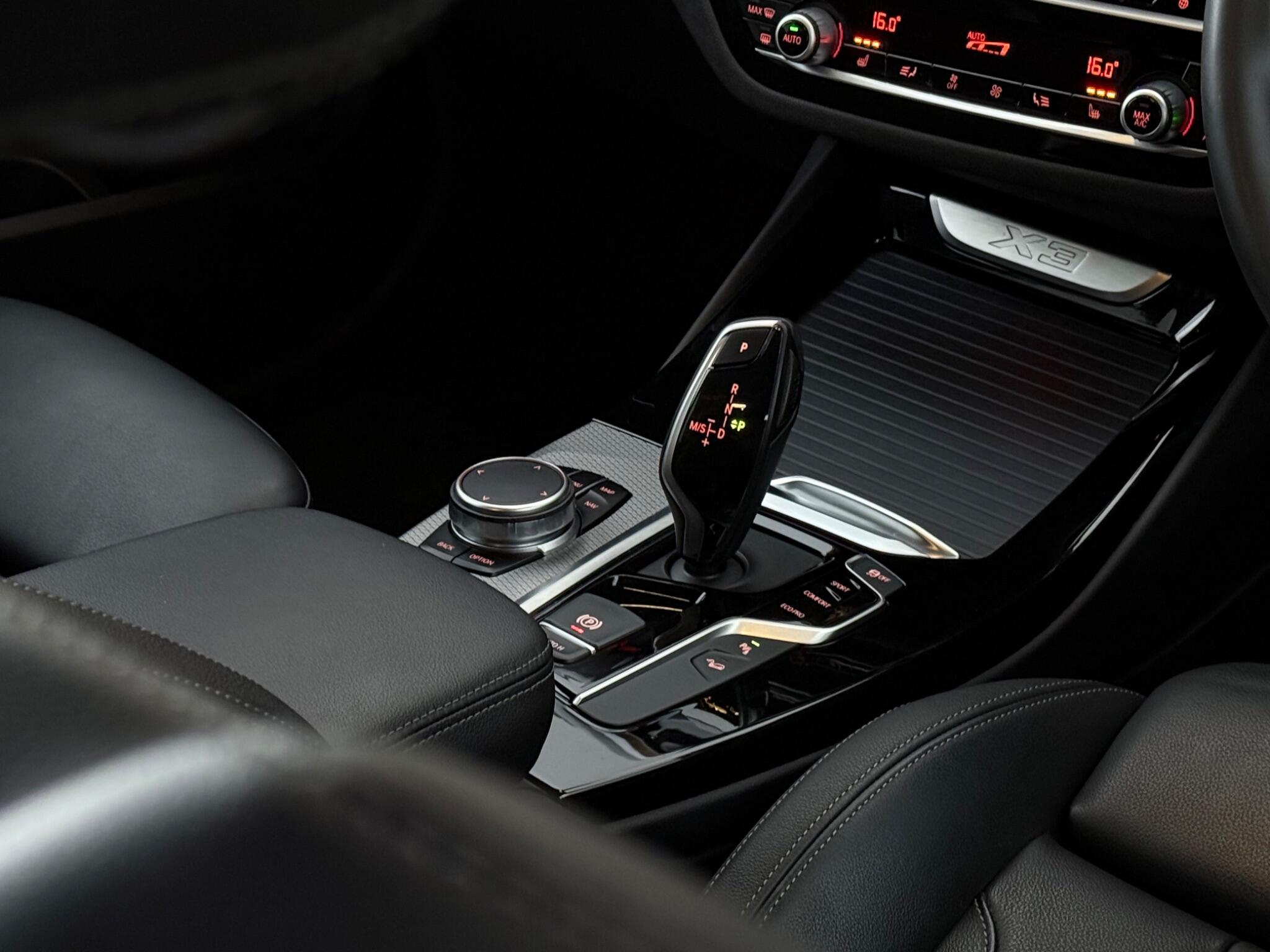 BMW X3 view 30