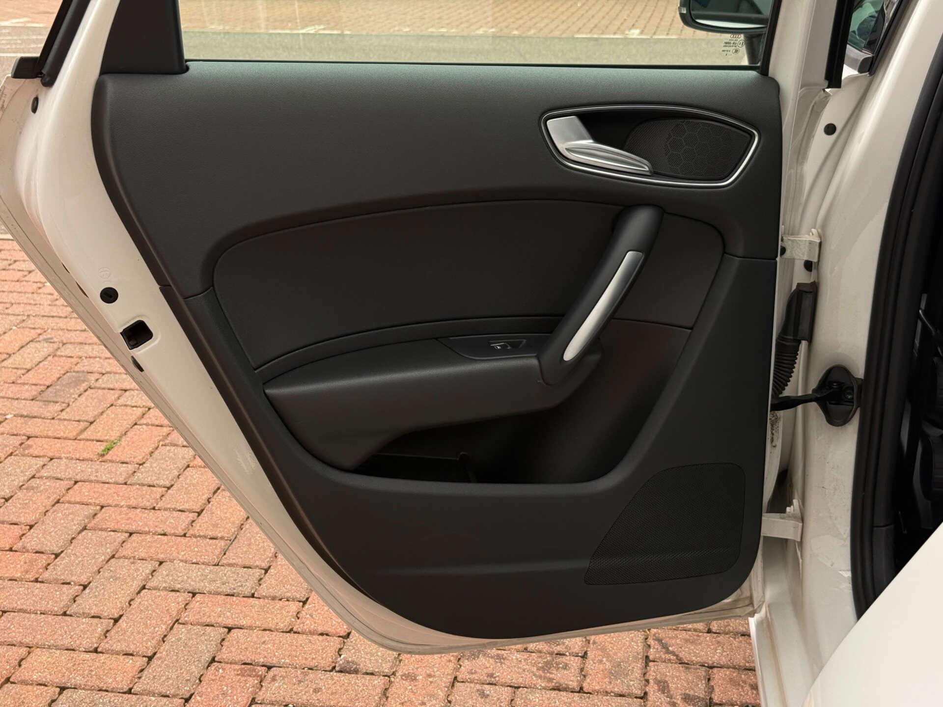 Audi A1 view 38